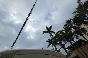 2021 Boston Whaler 420 Outrage BFT-Profile