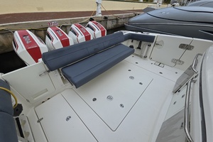 2021 Boston Whaler 420 Outrage BFT-Profile
