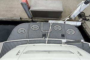 2003 Sea Ray 450 Express Bridge thumbnail 32