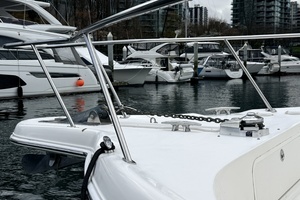 2003 Sea Ray 450 Express Bridge thumbnail 3