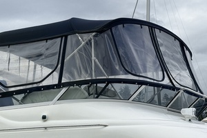 2003 Sea Ray 450 Express Bridge thumbnail 5