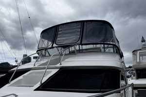 2003 Sea Ray 450 Express Bridge thumbnail 6