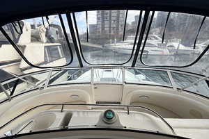 2003 Sea Ray 450 Express Bridge thumbnail 13