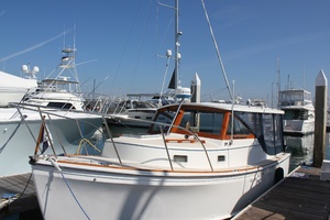 LAST COMMAND 28ft Cape Dory Yacht For Sale