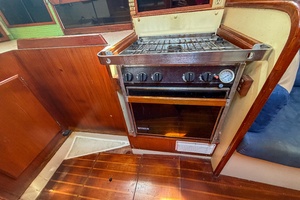 Good Stories 38ft Pearson Yacht For Sale