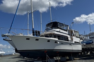 The Other Side  47ft Lien Hwa Yacht For Sale