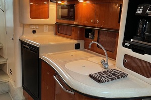 Latitude Adjustment 34ft Sea Ray Yacht For Sale