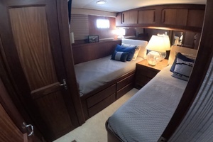 1987 Hatteras Motor Yacht thumbnail 20