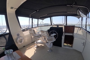 1987 Hatteras Motor Yacht thumbnail 58
