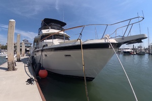 Lady Melan 54ft Hatteras Yacht For Sale