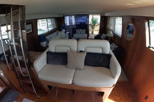 1987 Hatteras Motor Yacht thumbnail 61