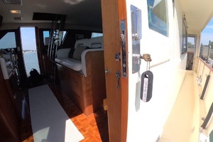 1987 Hatteras Motor Yacht thumbnail 56