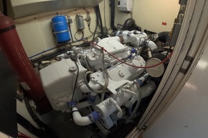 1987 Hatteras Motor Yacht thumbnail 100