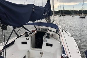 2004 J Boats J/133 thumbnail 4