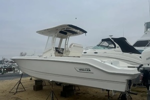 28ft Boston Whaler Yacht For Sale