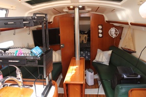 Wind Thief 32ft Beneteau Yacht For Sale