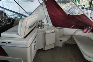 Just a Big Canoe 34ft Wellcraft Yacht For Sale