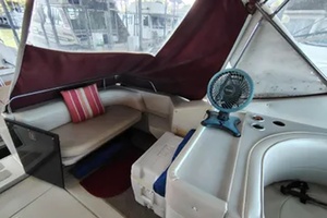 Just a Big Canoe 34ft Wellcraft Yacht For Sale