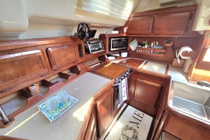 Divan San 42ft Hunter Yacht For Sale