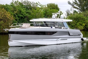 2026 Wellcraft 44 Explorer thumbnail 1