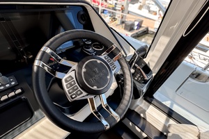 43FT (13.39M) WELLCRAFT