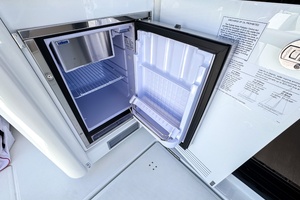 43FT (13.39M) WELLCRAFT