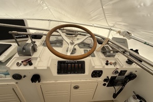1996 Legacy Yachts thumbnail 27