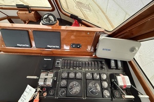 1996 Legacy Yachts thumbnail 9