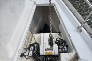 2004 Beneteau 423 thumbnail 20