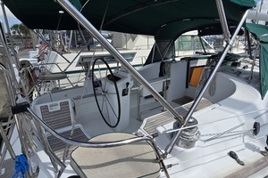 2004 Beneteau 423 thumbnail 22