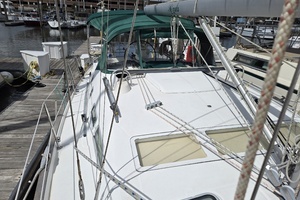 2004 Beneteau 423 thumbnail 21