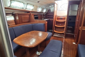 2004 Beneteau 423 thumbnail 35