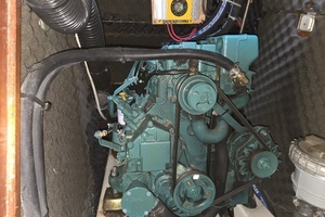 2004 Beneteau 423 thumbnail 55