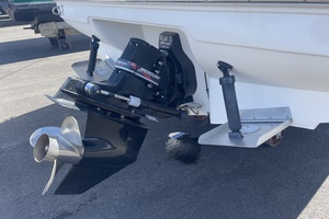 Photo 6037937 for 2000 Sea Ray 230 Signature  