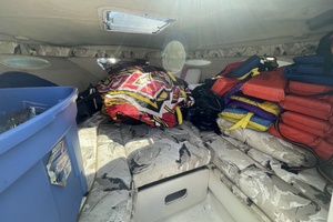 Photo 6037939 for 2000 Sea Ray 230 Signature  