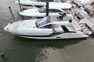 2023 Azimut Verve 47 thumbnail 9