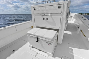 33ft Invincible Yacht For Sale