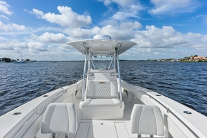 33ft Invincible Yacht For Sale