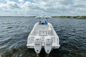 33ft Invincible Yacht For Sale