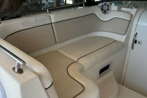 2008 Rinker 300 Express thumbnail 5