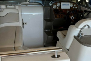 2008 Rinker 300 Express thumbnail 4