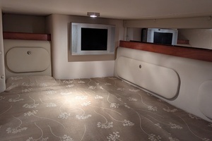 2008 Rinker 300 Express thumbnail 11