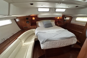 Sara Lynn 57ft Beneteau Yacht For Sale