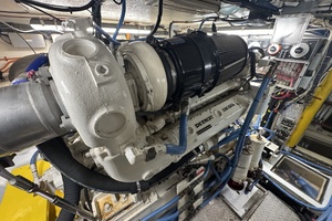 Aqua Terra 52ft Hatteras Yacht For Sale