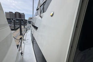 Aqua Terra 52ft Hatteras Yacht For Sale