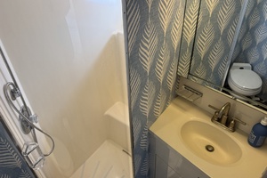 Aqua Terra 52ft Hatteras Yacht For Sale