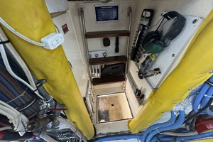 Aqua Terra 52ft Hatteras Yacht For Sale