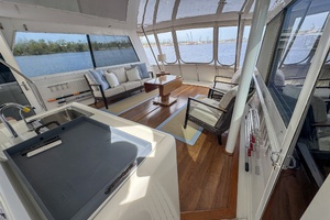 Aqua Terra 52ft Hatteras Yacht For Sale