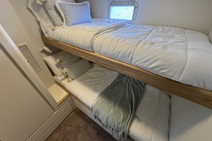 Aqua Terra 52ft Hatteras Yacht For Sale