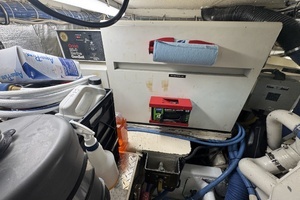 1993 Hatteras 52 Motor Yacht thumbnail 87